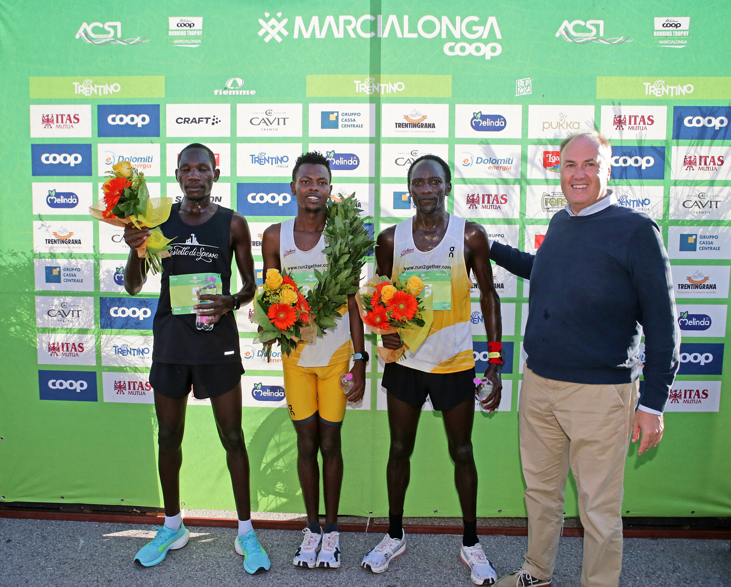 Podio uomini 26km marcialonga running 2024 - foto Newspower.it Trento